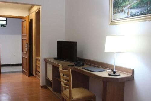 ז'רינו Paradies Hotel Express מראה חיצוני תמונה